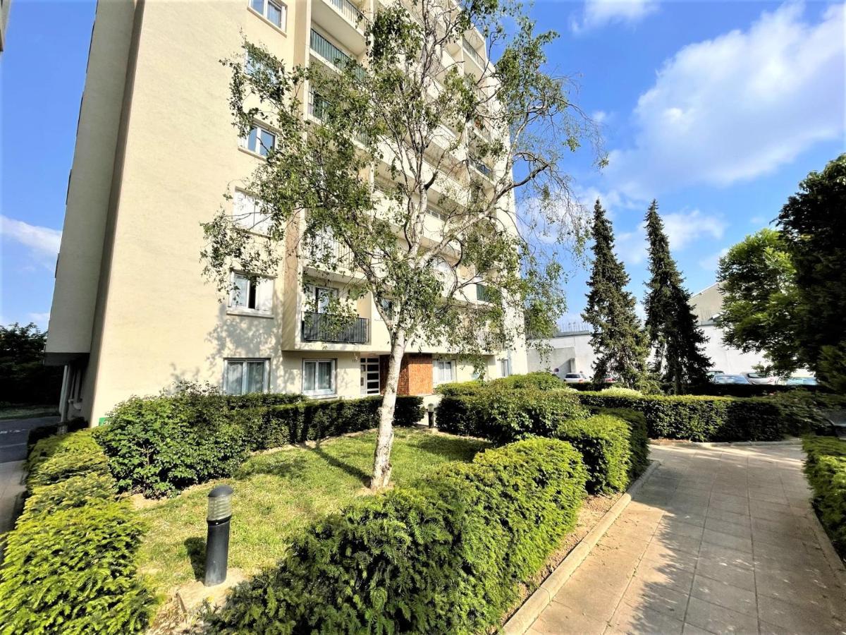 Brossolette Appartement T2 Spacieux Et Lumineux Balcon Vue Degagee Reims Exteriör bild